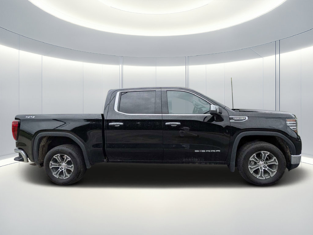 Used 2025 GMC Sierra 1500 SLT AWD/4WD image 3
