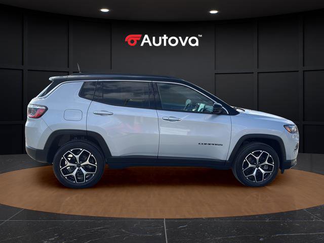 Used 2025 Jeep Compass Limited image 6