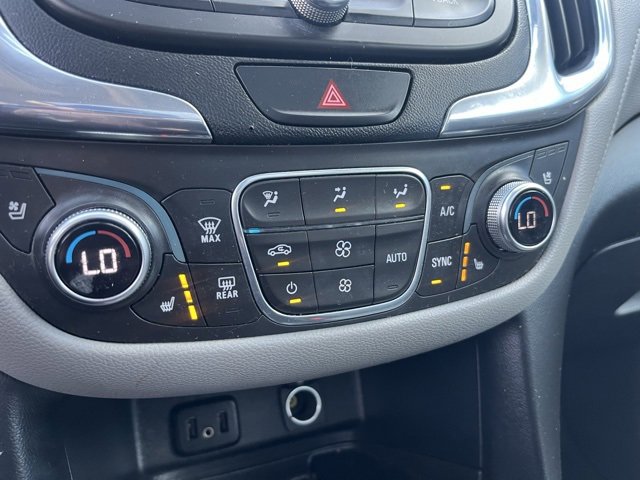 Used 2018 Chevrolet Equinox Premier image 19