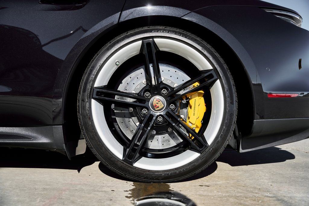 Used 2020 Porsche Taycan Turbo S image 21