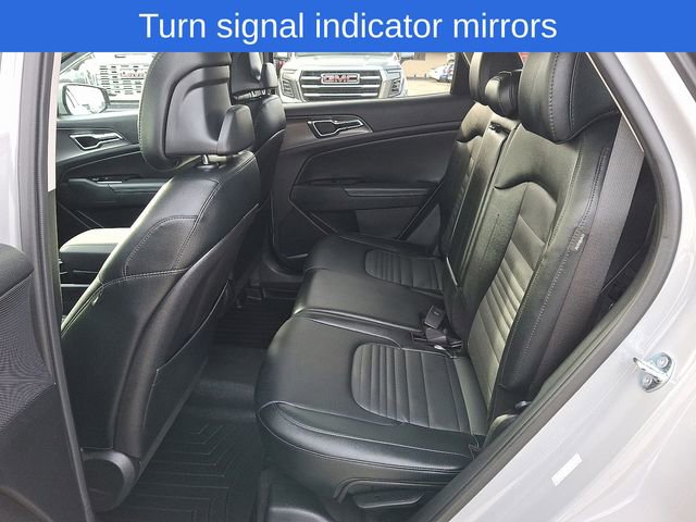 Used 2025 Kia Sportage SX image 12