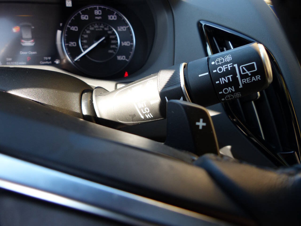Used 2024 Acura RDX w/ Technology Package AWD/4WD image 31