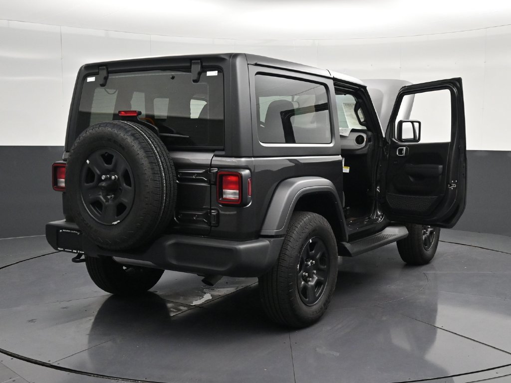 Used 2026 Jeep Wrangler Sport AWD/4WD image 28