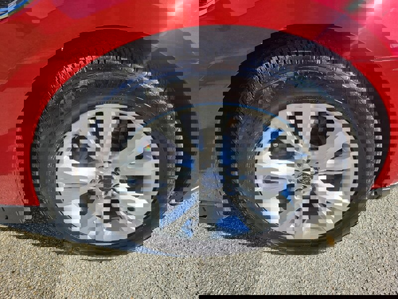 Used 2012 Ford Taurus SEL image 31