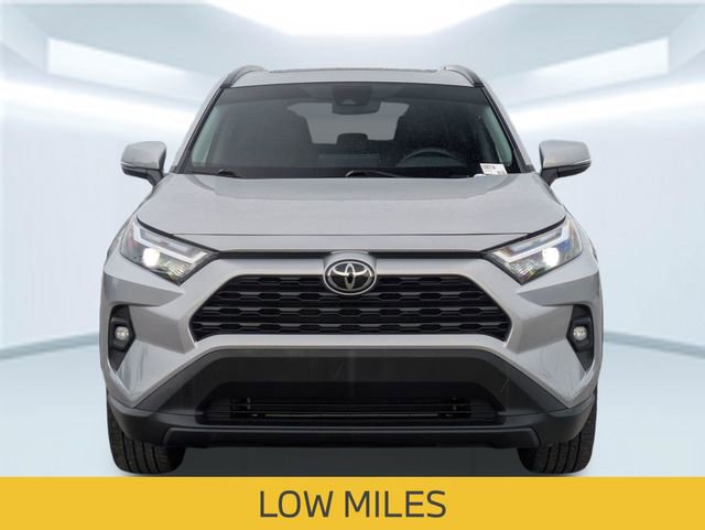 Used 2024 Toyota RAV4 XLE Premium image 11