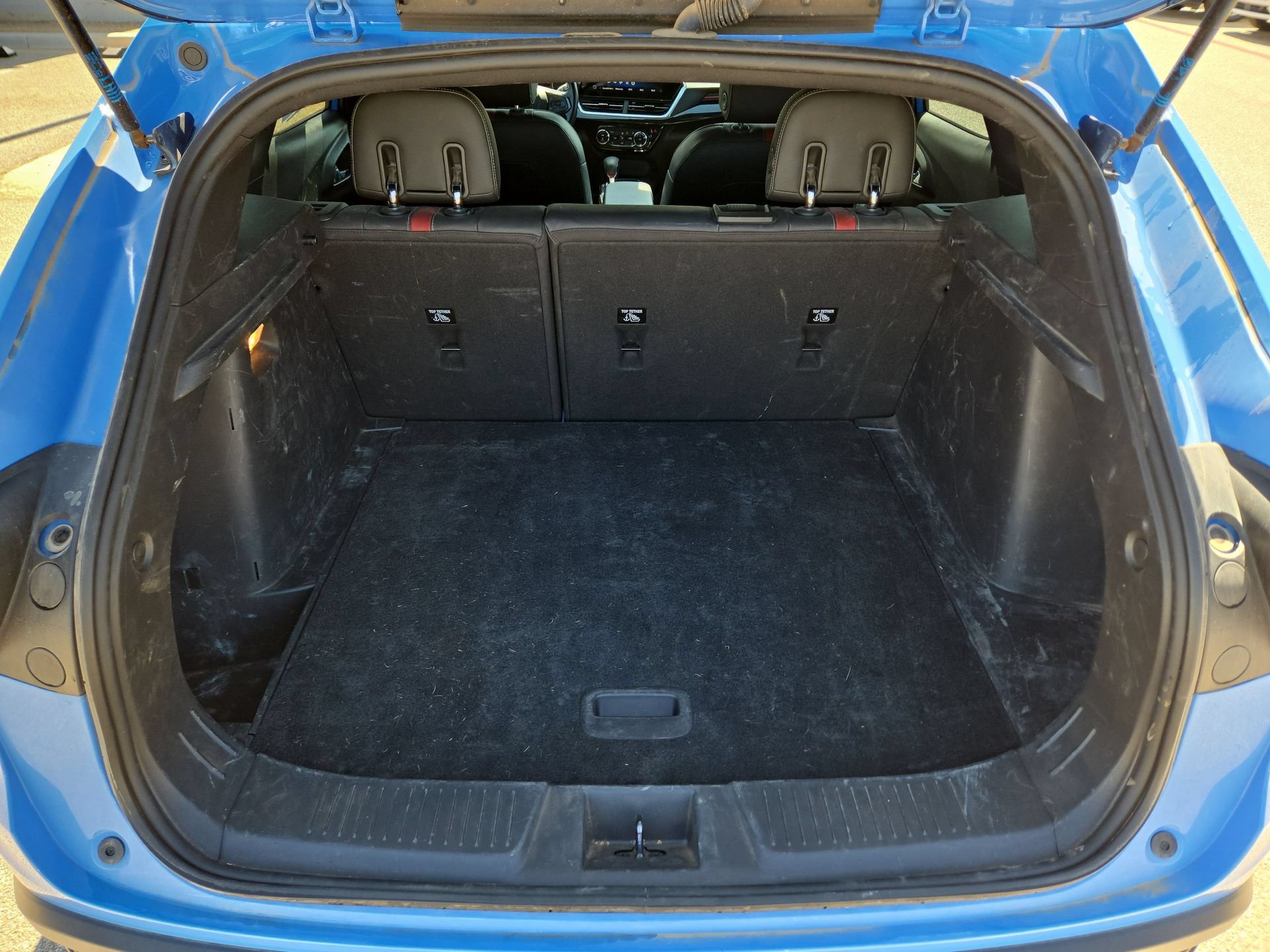 Used 2024 Chevrolet Trax RS w/ Sunroof Package FWD image 12