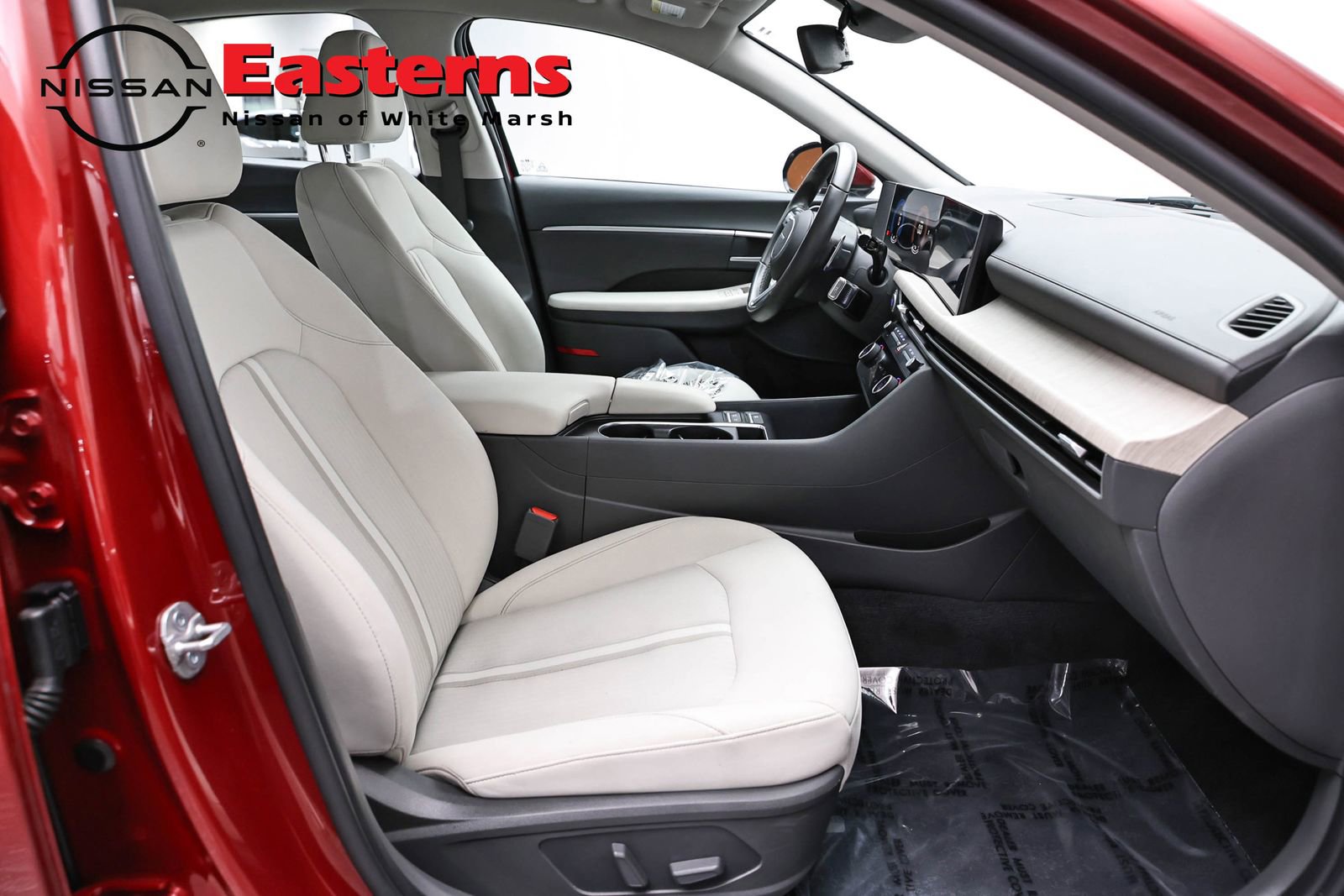 Used 2025 Hyundai Sonata SEL FWD image 24