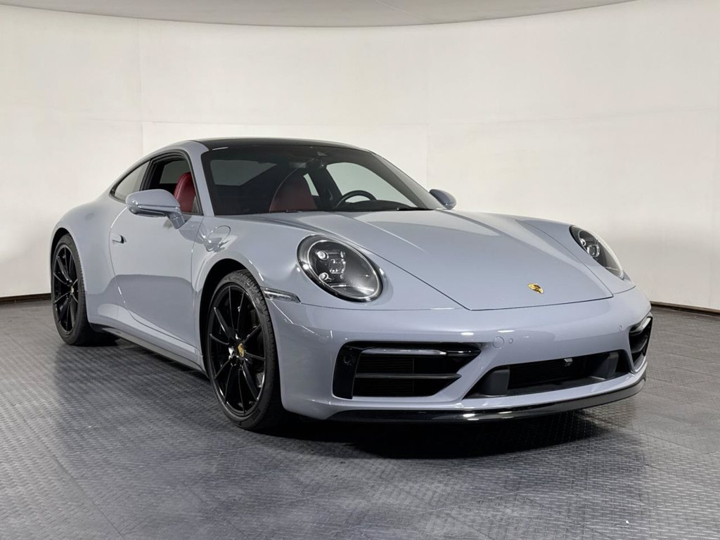 Certified 2024 Porsche 911 Carrera RWD image 9