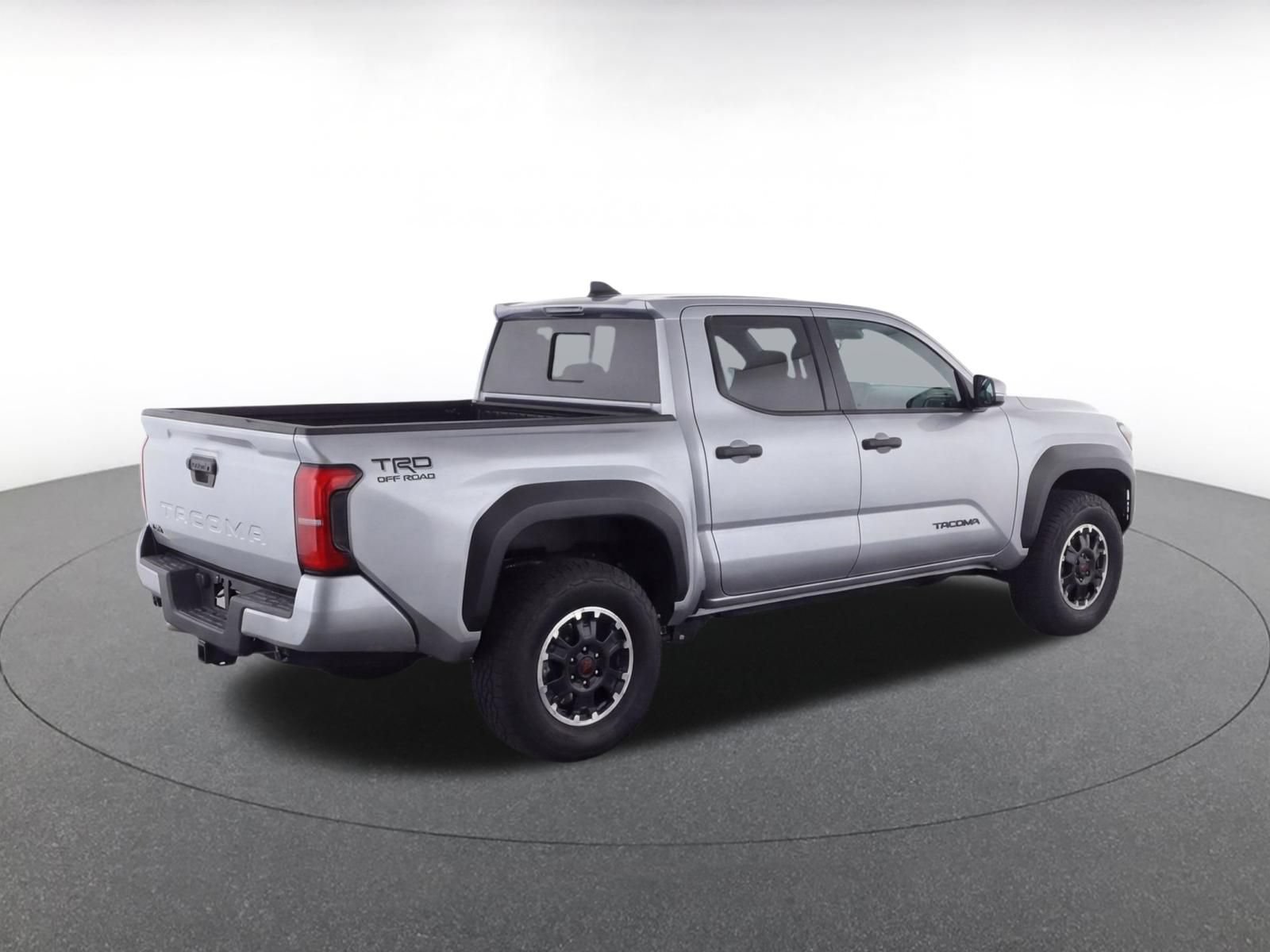 Used 2025 Toyota Tacoma TRD Off-Road AWD/4WD image 9