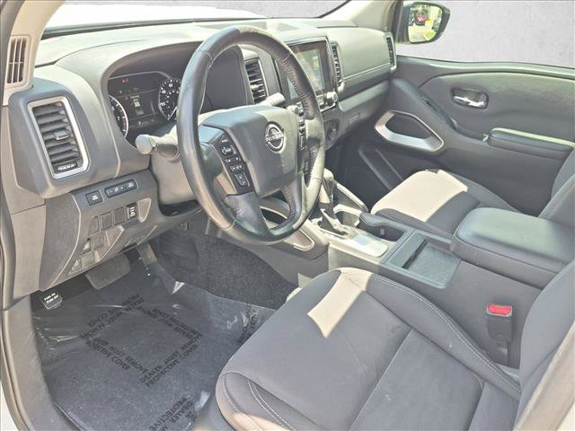 Used 2024 Nissan Frontier SV w/ Bed Access Package RWD image 10