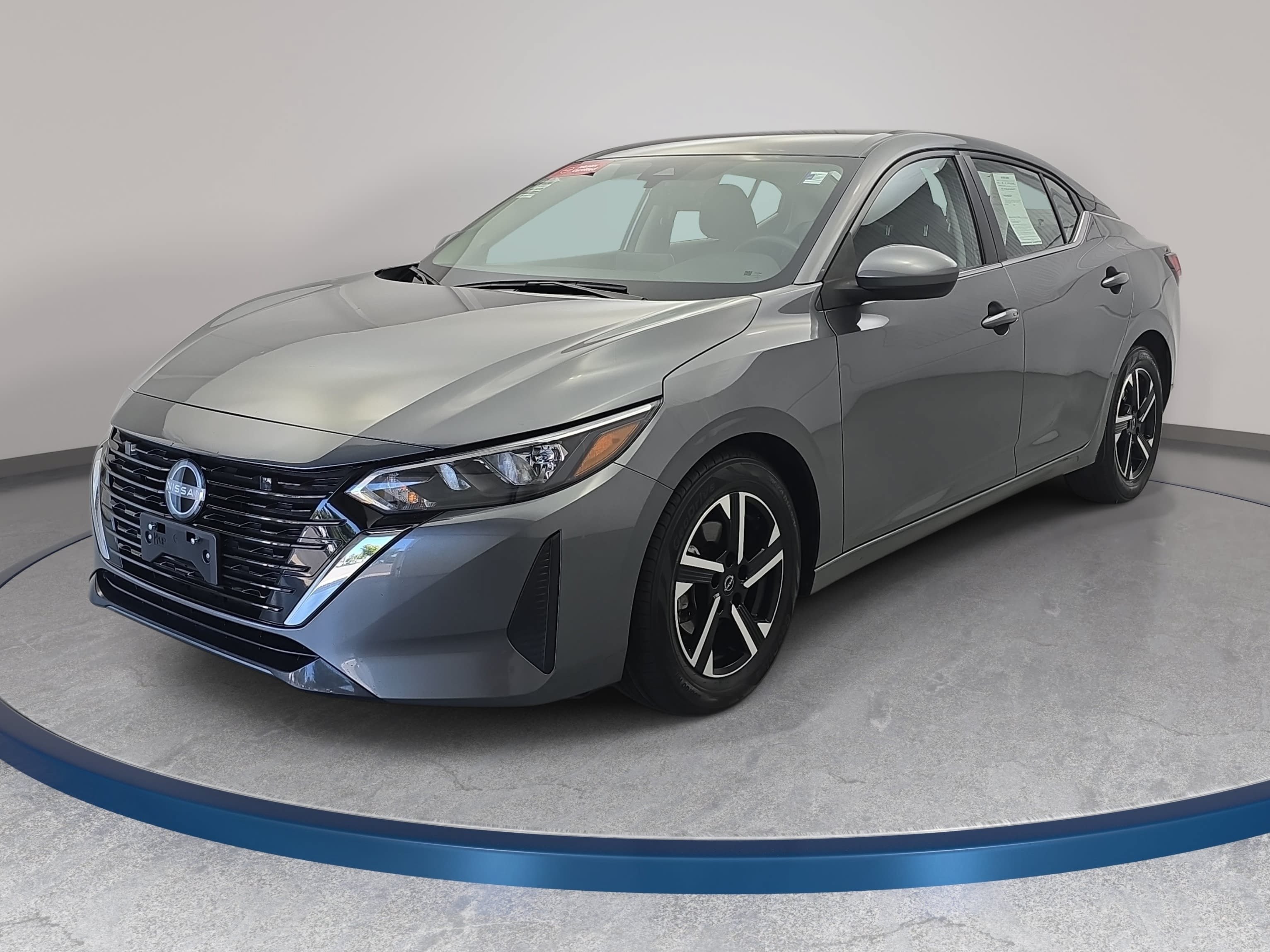 Used 2025 Nissan Sentra SV FWD image 1