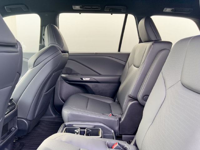 New 2026 Lexus TX 500h AWD image 27