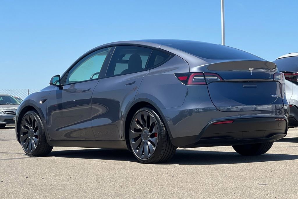 Used 2022 Tesla Model Y Performance AWD/4WD image 7