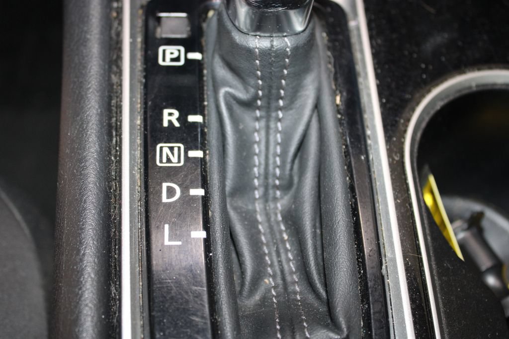 Used 2024 Nissan Altima 2.5 SV FWD image 29