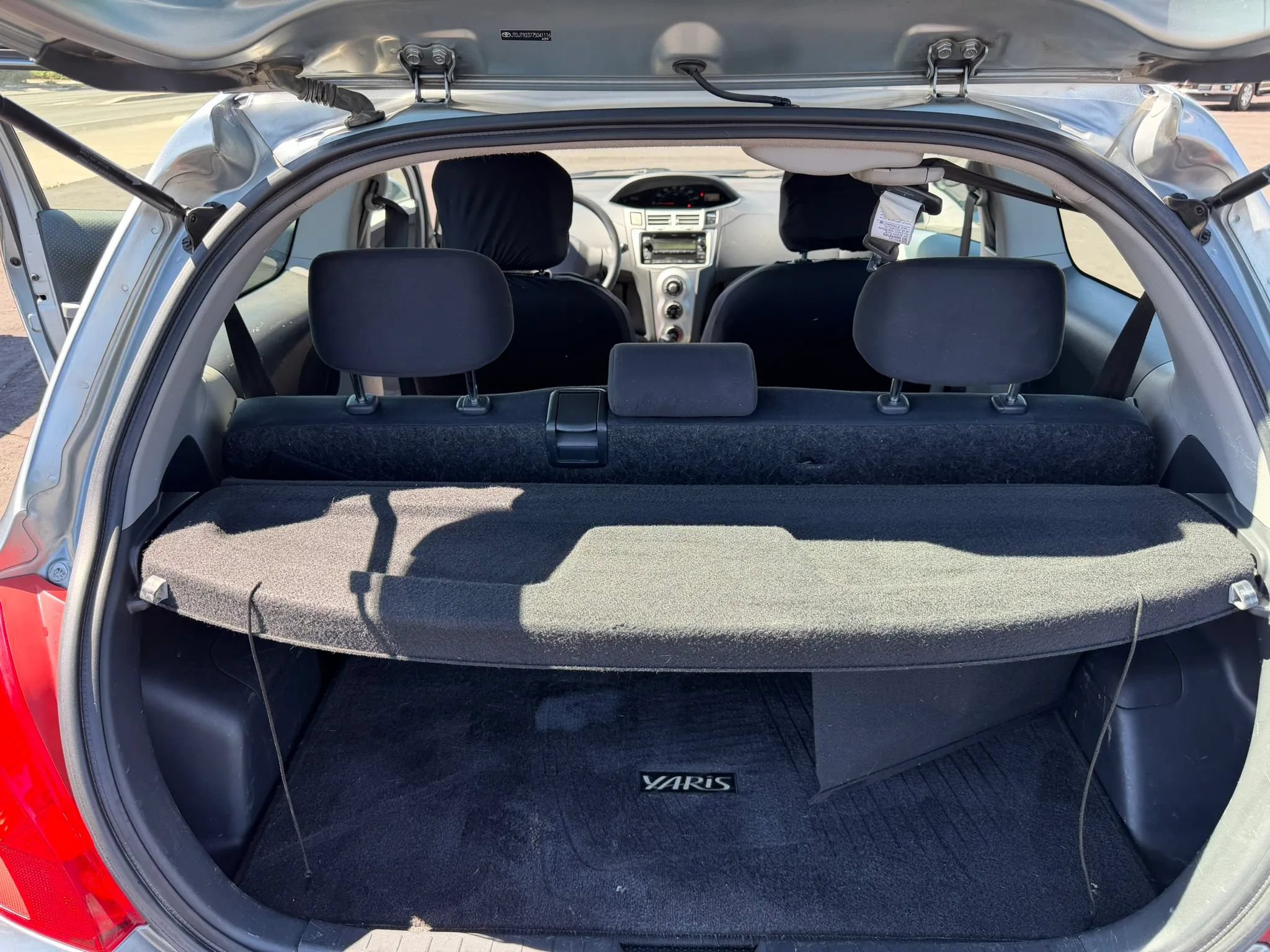 Used 2007 Toyota Yaris 2-Door Hatchback FWD image 19