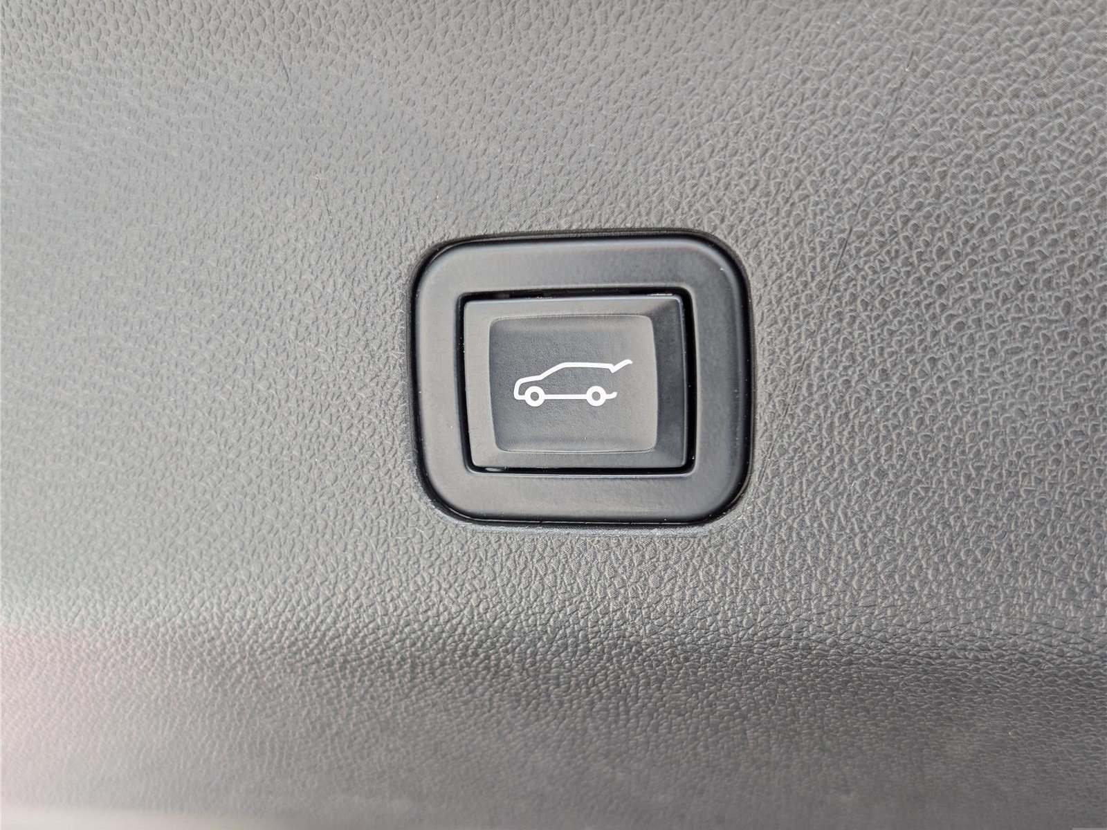 Used 2023 Chevrolet Tahoe High Country AWD/4WD image 16