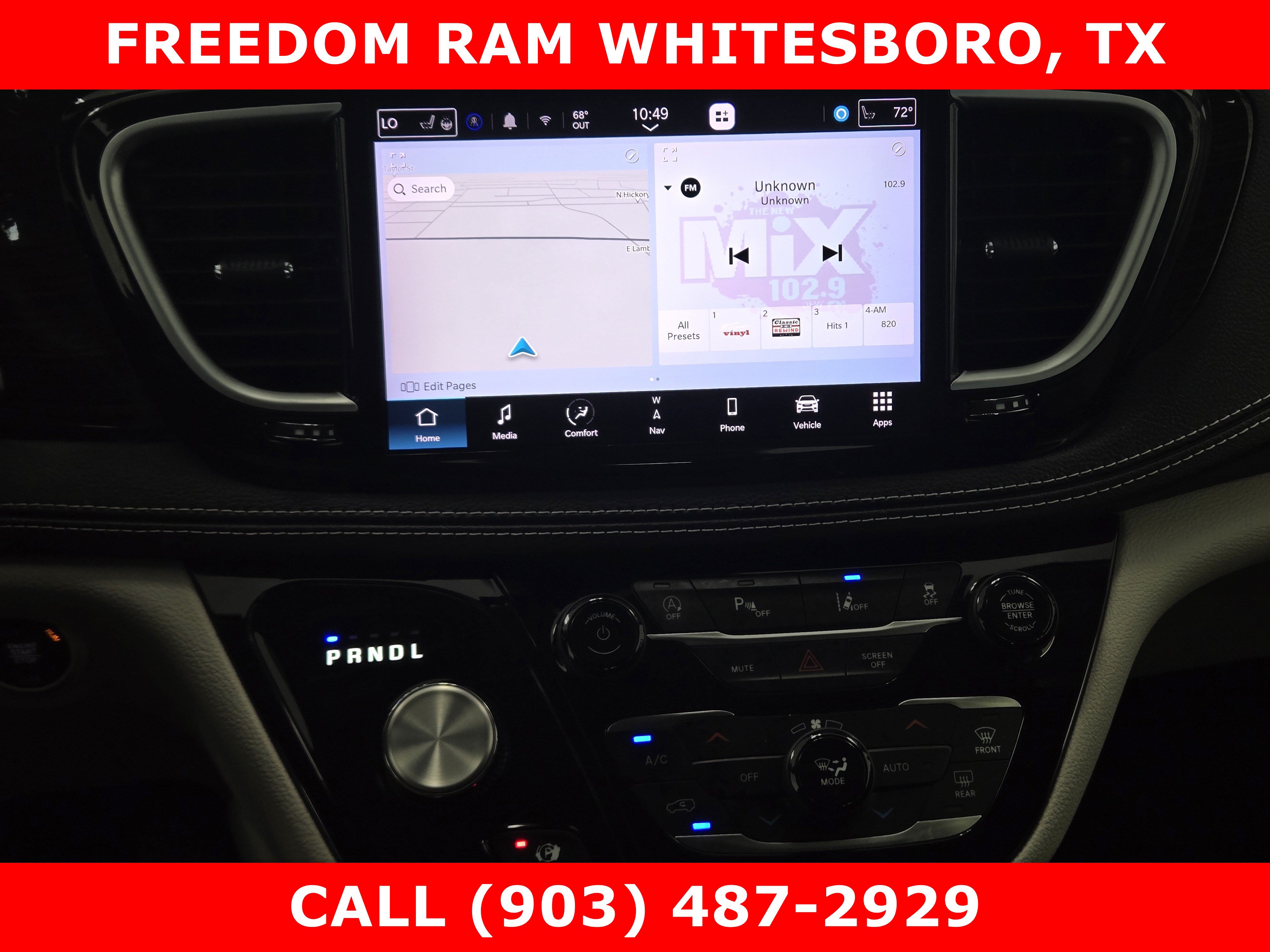 Used 2023 Chrysler Pacifica Limited FWD image 11
