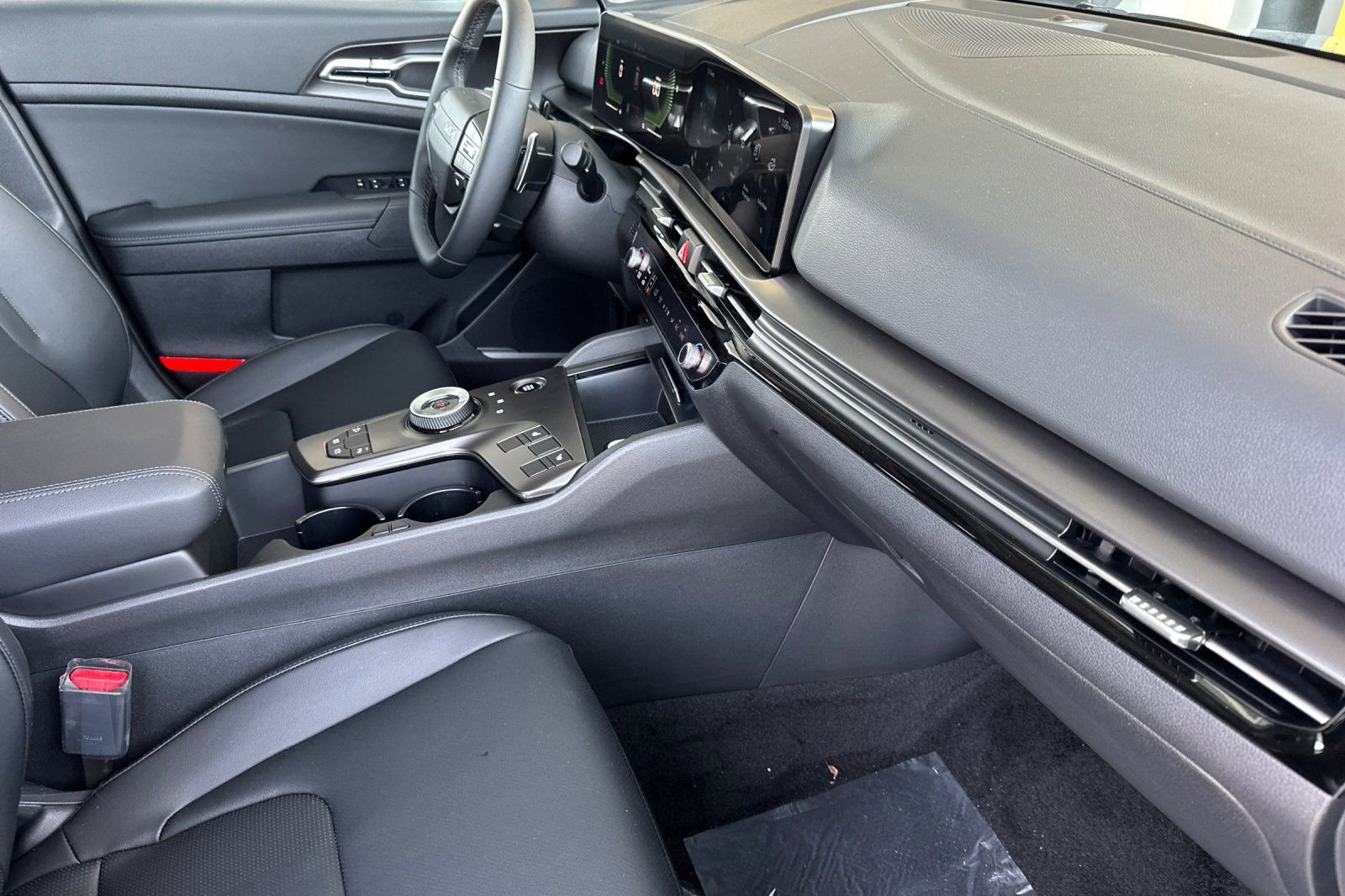 New 2026 Kia Sportage EX w/ EX Panoramic Sunroof Package image 17