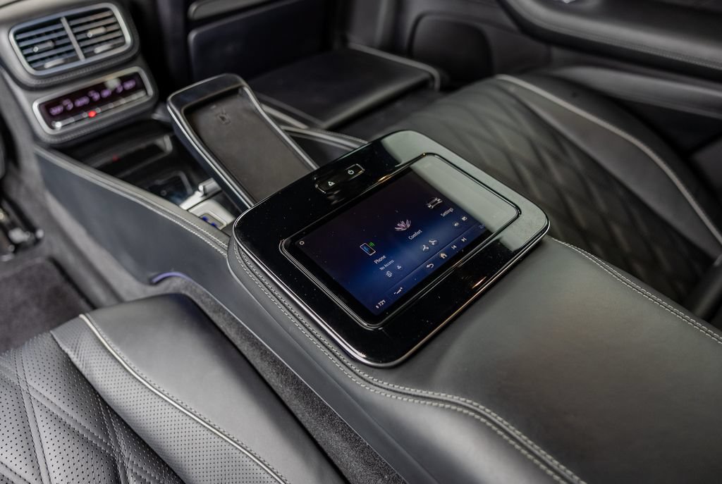 Used 2025 Mercedes-Benz Maybach GLS 600 4MATIC image 22
