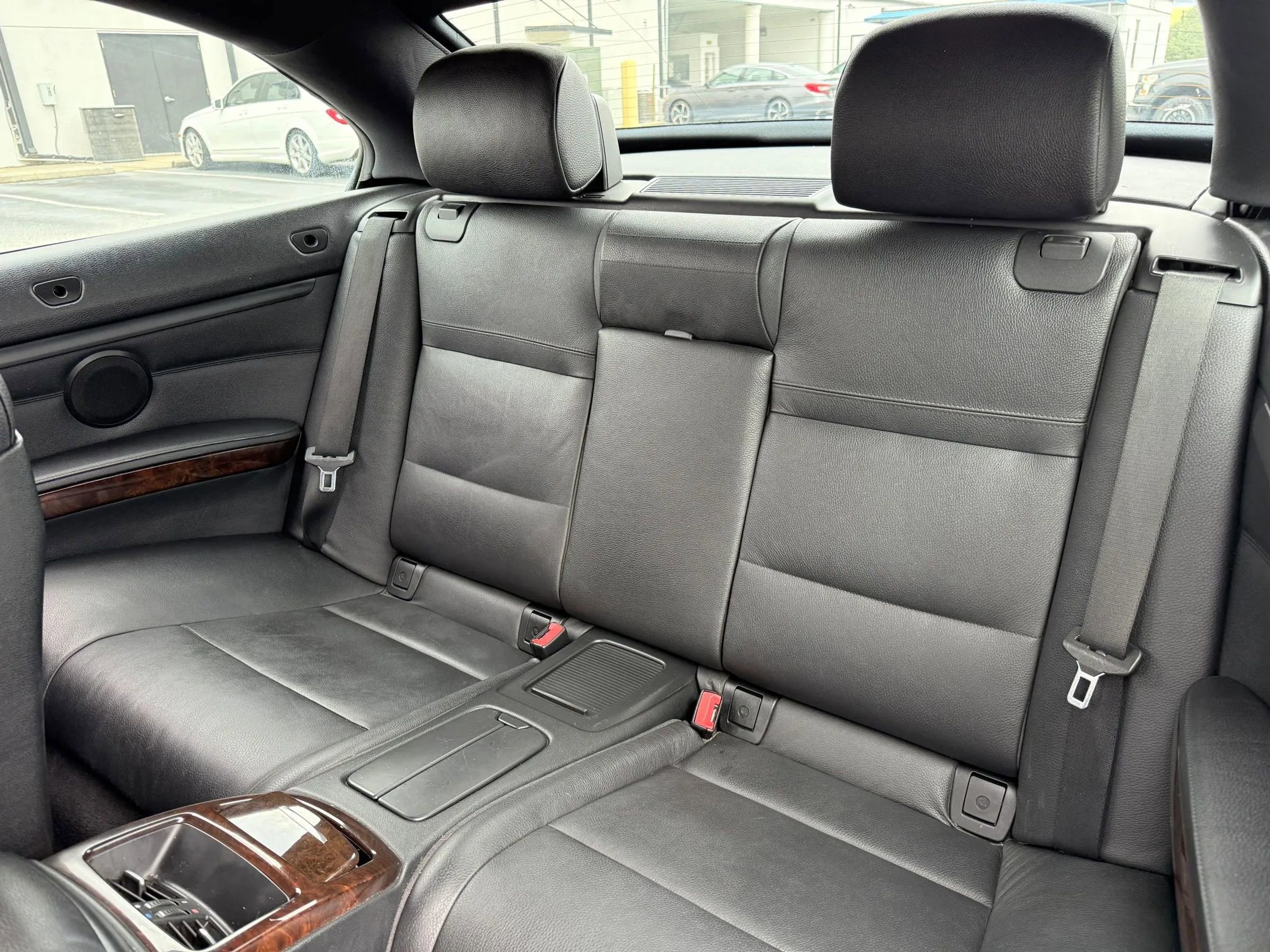 Used 2010 BMW 328i Convertible image 18