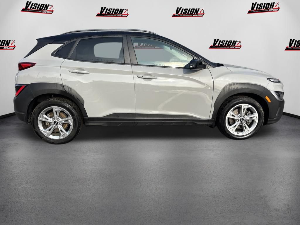 Used 2022 Hyundai Kona SEL AWD/4WD image 4