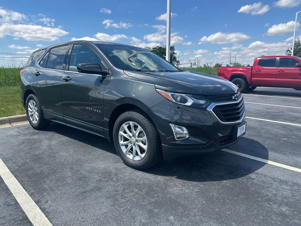 Used 2020 Chevrolet Equinox LT FWD image 2