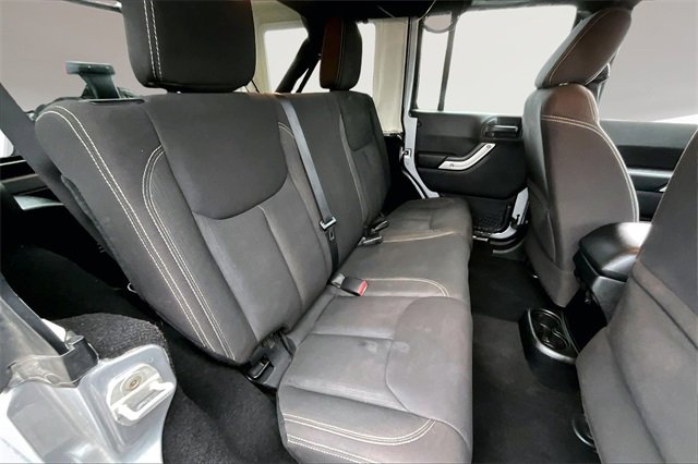 Used 2014 Jeep Wrangler Unlimited Rubicon w/ Dual Top Group image 19
