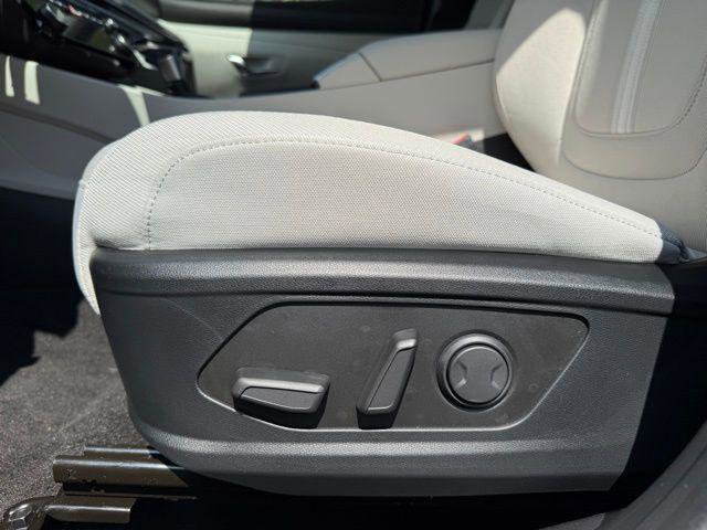 New 2026 Hyundai Tucson SEL image 12