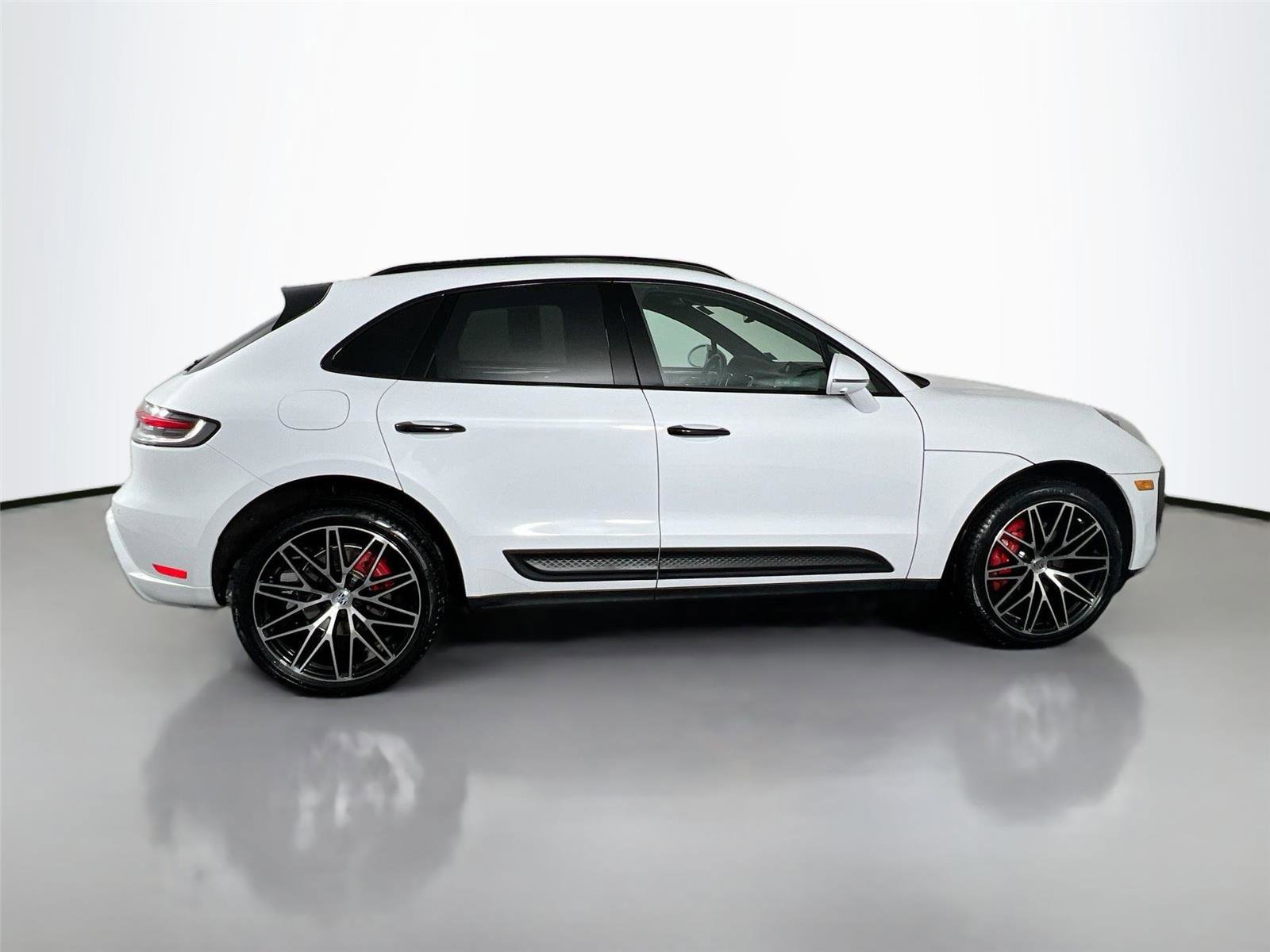 Used 2023 Porsche Macan S image 7