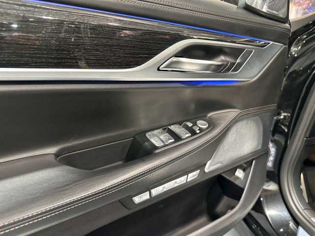 Used 2017 BMW M760i xDrive AWD/4WD image 40