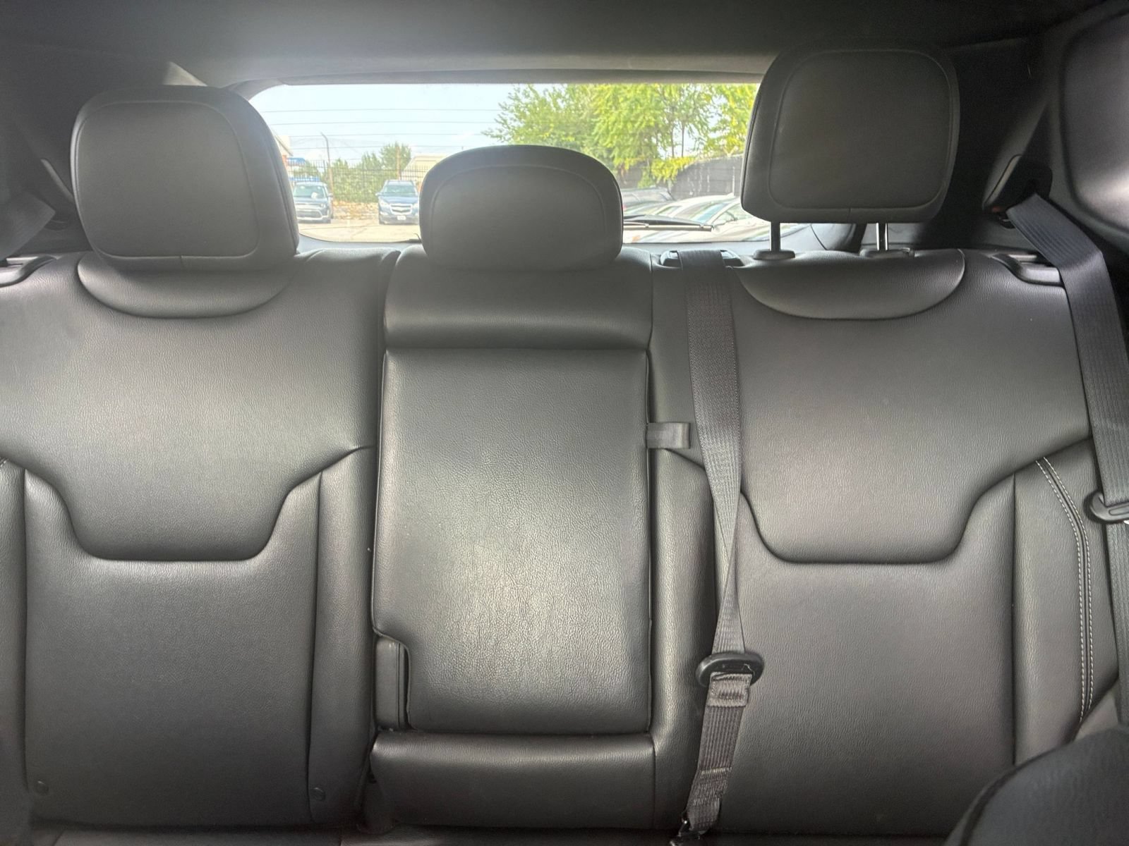 Used 2025 Jeep Compass Limited AWD/4WD image 32