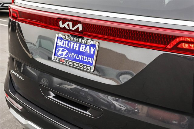 Used 2024 Kia Carnival LX image 7