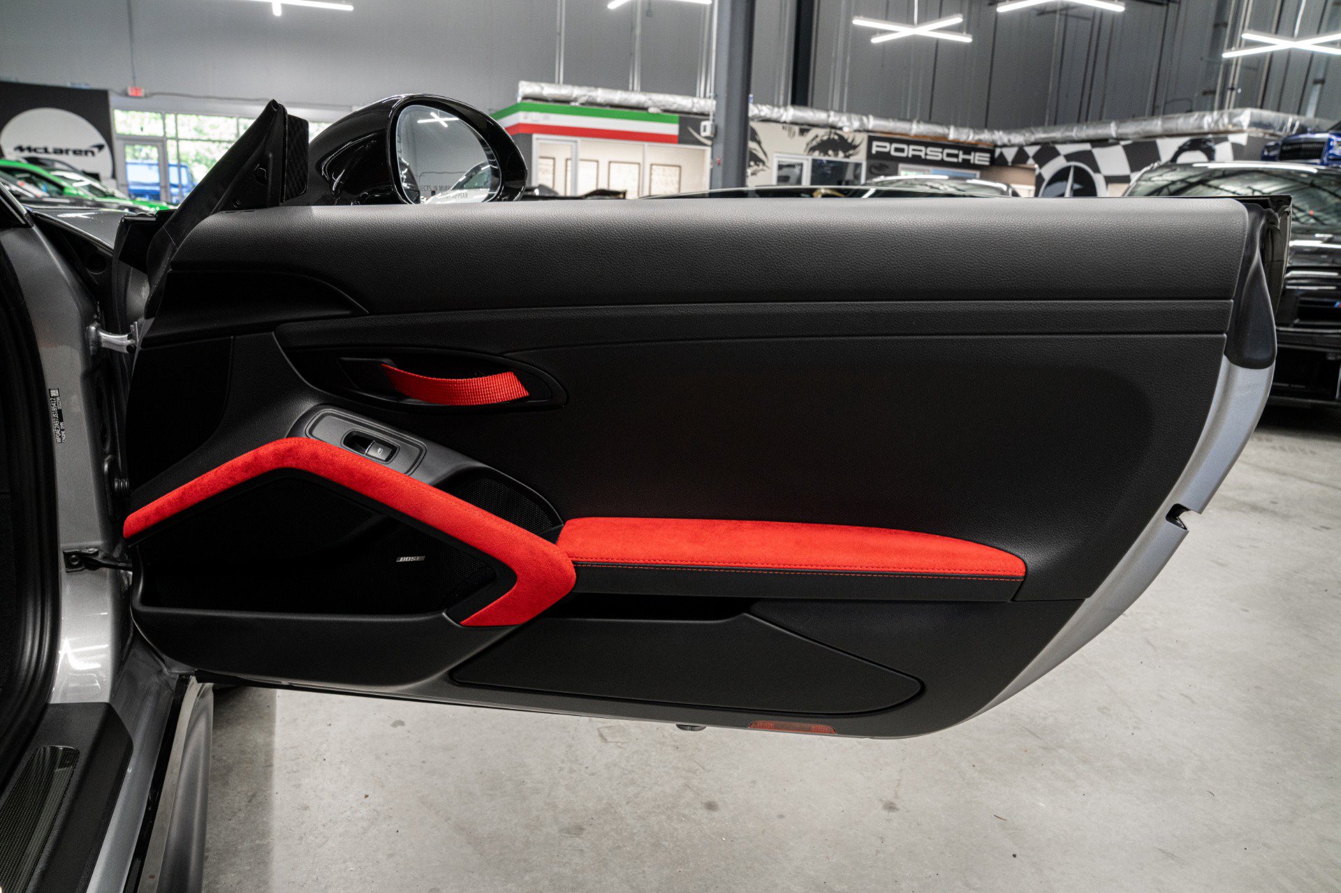 Used 2018 Porsche 911 GT2 RS RWD image 41