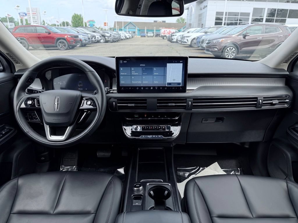 Used 2026 Lincoln Corsair Premiere AWD/4WD image 25