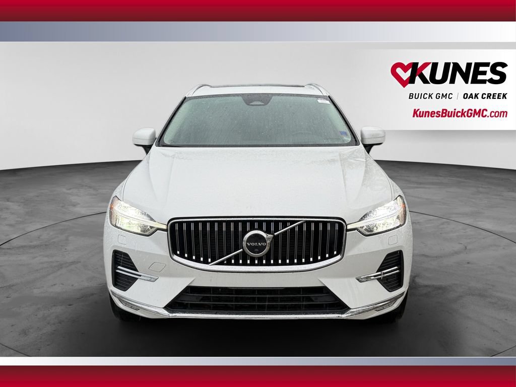 Used 2022 Volvo XC60 B5 Inscription w/ Advanced Package AWD/4WD image 2