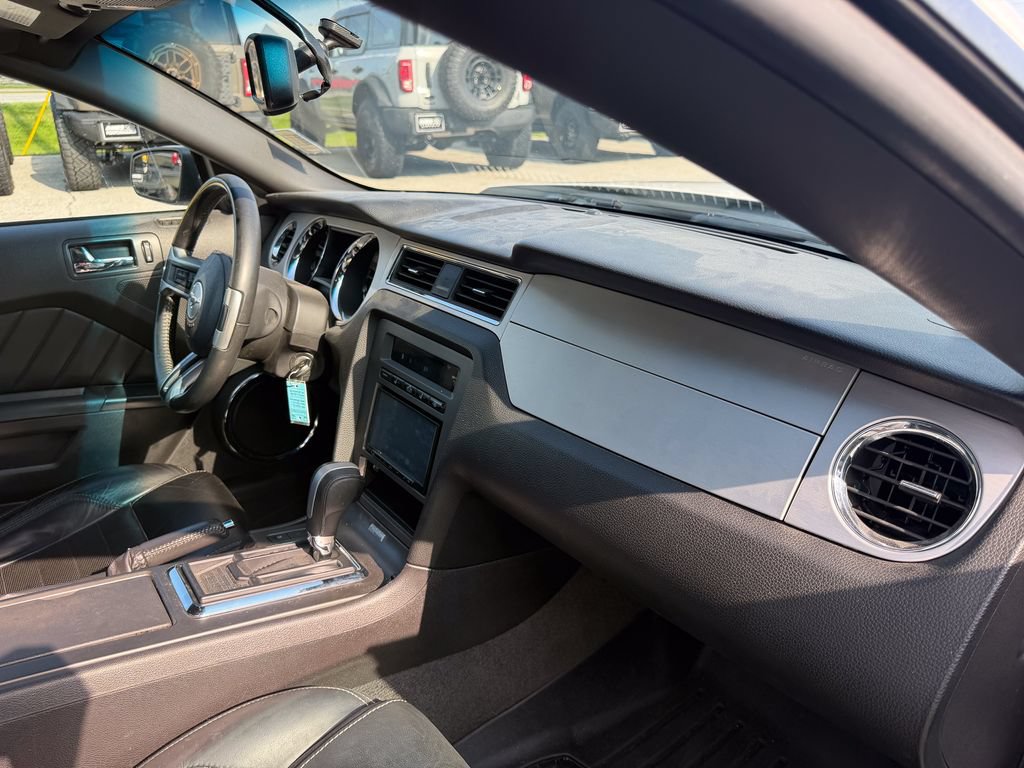 Used 2013 Ford Mustang Premium w/ V6 Performance Pkg RWD image 19
