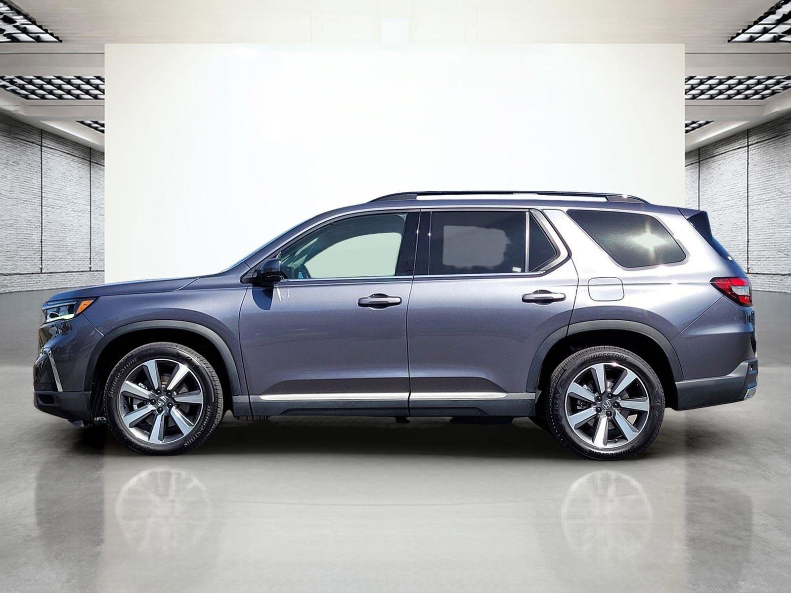 Used 2023 Honda Pilot Touring image 10