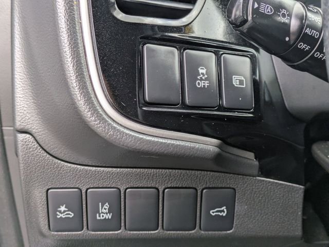 Used 2020 Mitsubishi Outlander ES AWD/4WD image 13