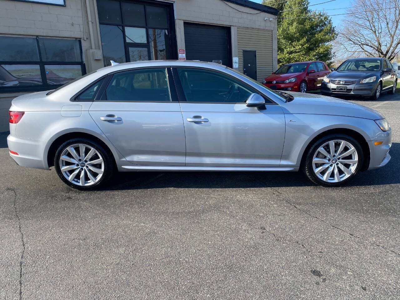 Used 2018 Audi A4 2.0T Premium w/ Convenience Package AWD/4WD image 2