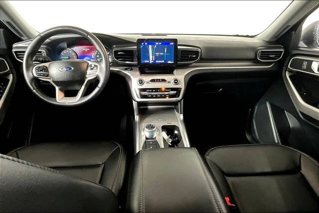 Used 2023 Ford Explorer XLT w/ Equipment Group 202A image 15