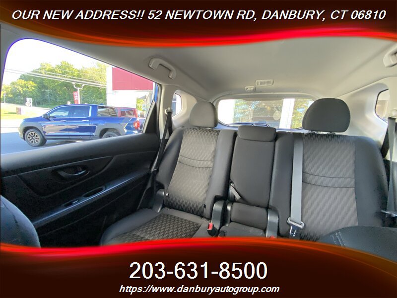 Used 2020 Nissan Rogue S AWD/4WD image 19