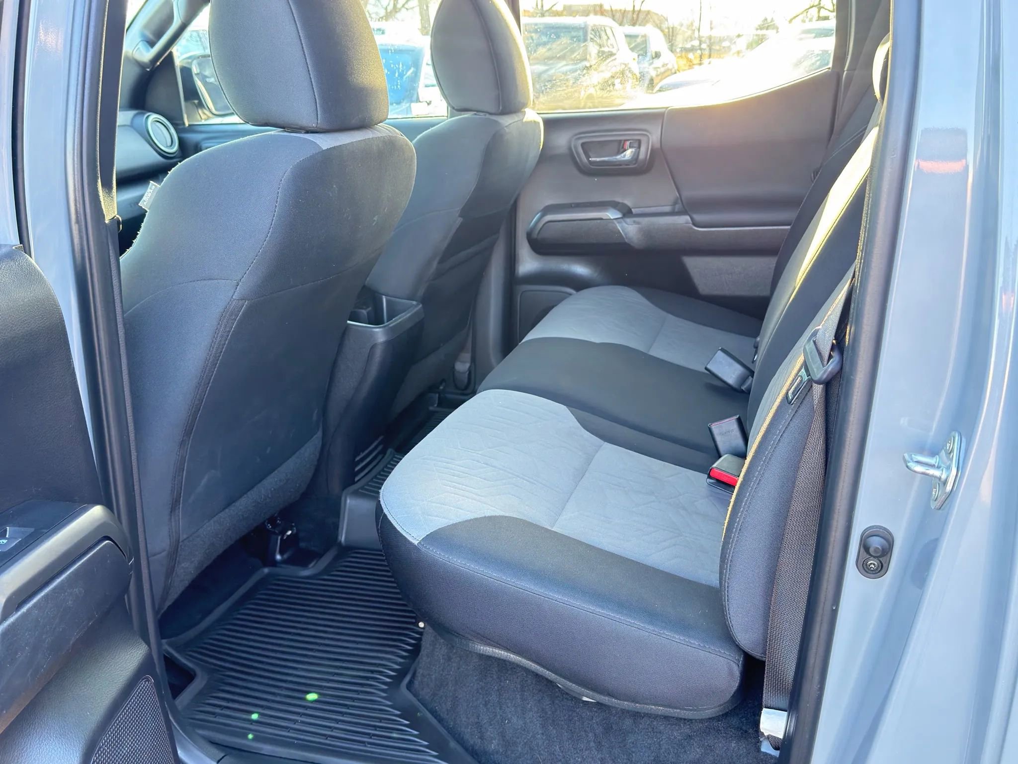 Used 2021 Toyota Tacoma TRD Off-Road image 13