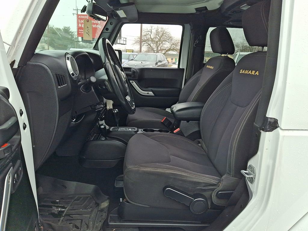 Used 2013 Jeep Wrangler Sahara w/ Dual Top Group image 15
