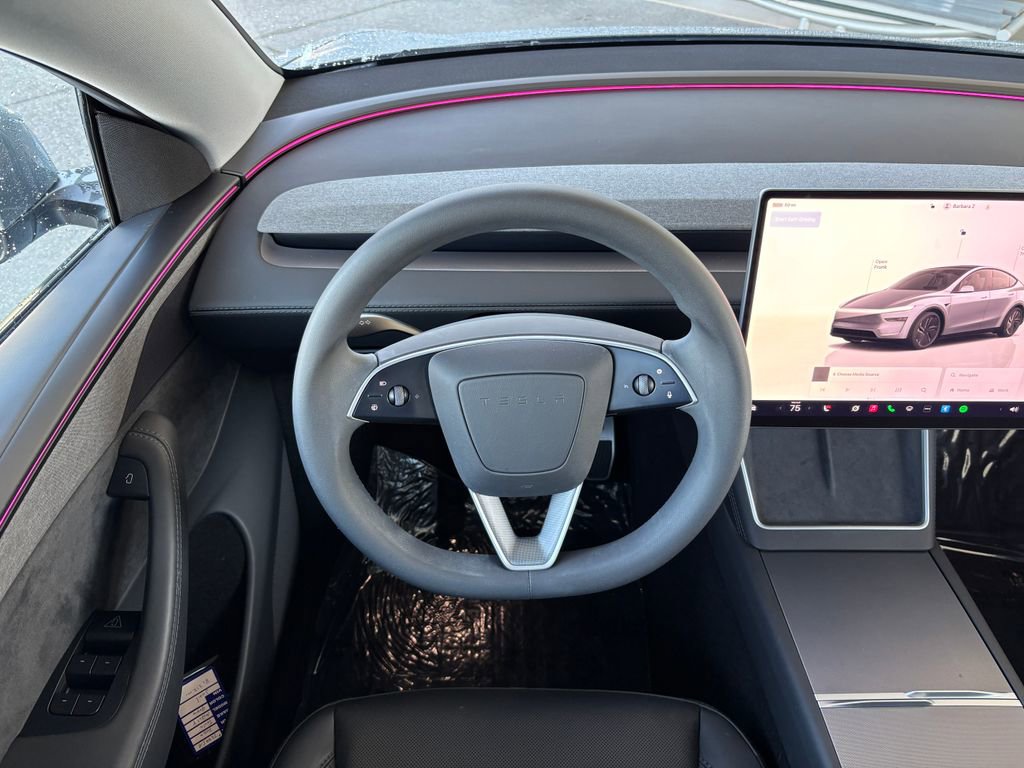 Used 2026 Tesla Model Y AWD image 9