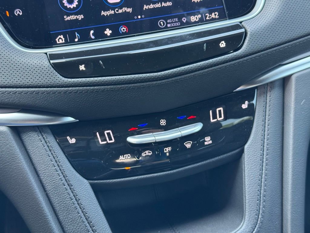 New 2025 Cadillac XT5 Luxury image 29