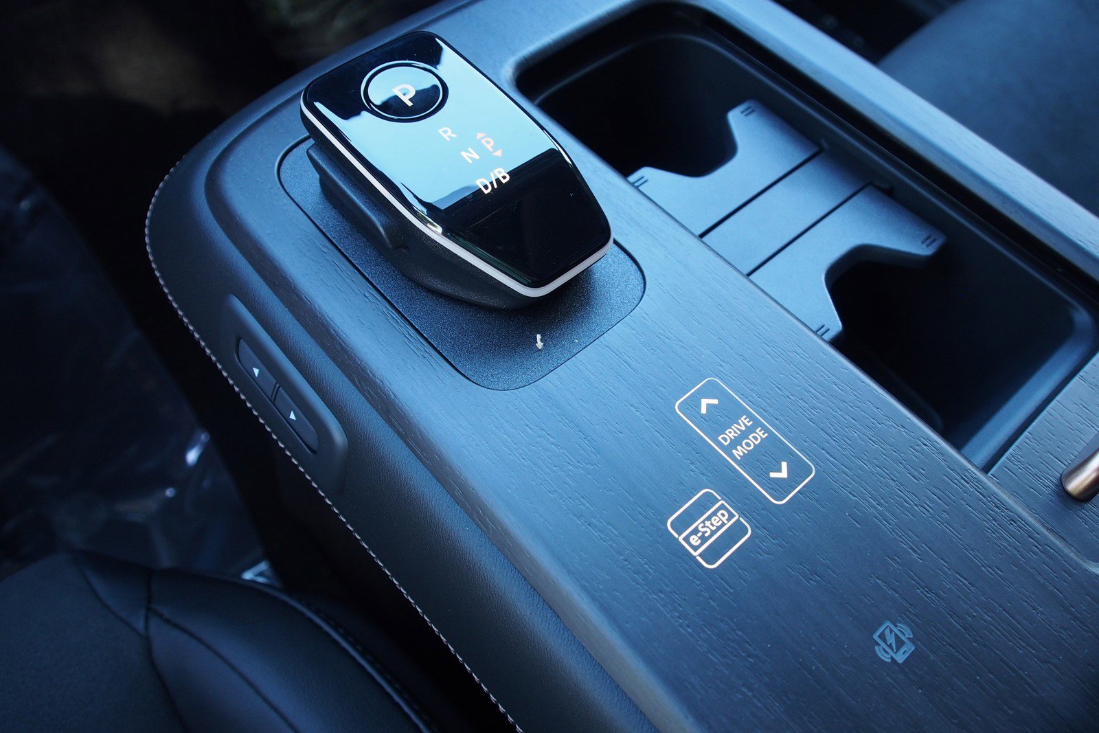 New 2025 Nissan Ariya EVOLVE+ image 23