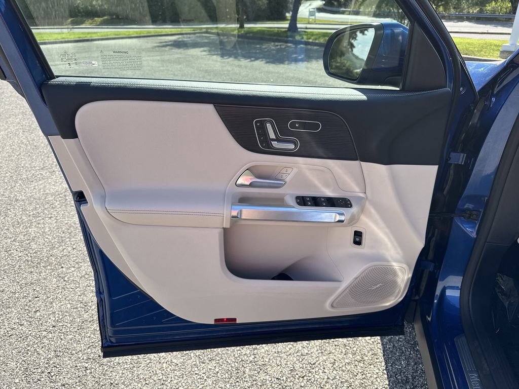 New 2026 Mercedes-Benz GLB 250 4MATIC image 15