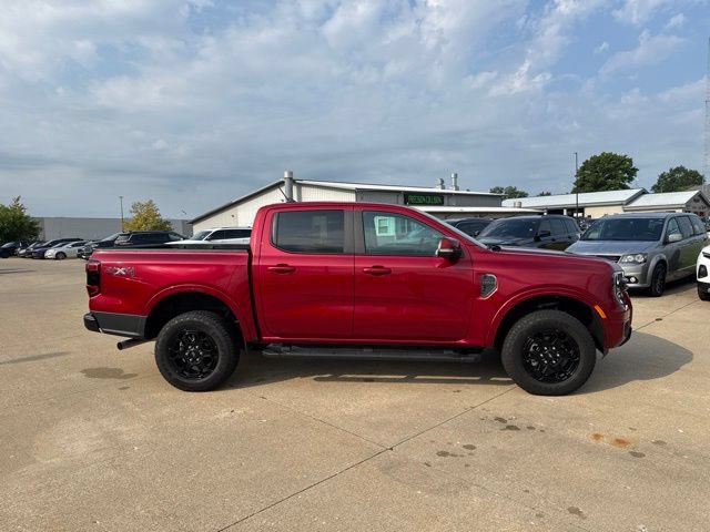 Used 2025 Ford Ranger Lariat w/ Black Appearance Package AWD/4WD image 8