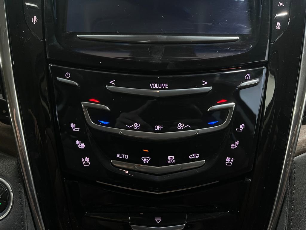 Used 2016 Cadillac Escalade ESV Luxury image 21