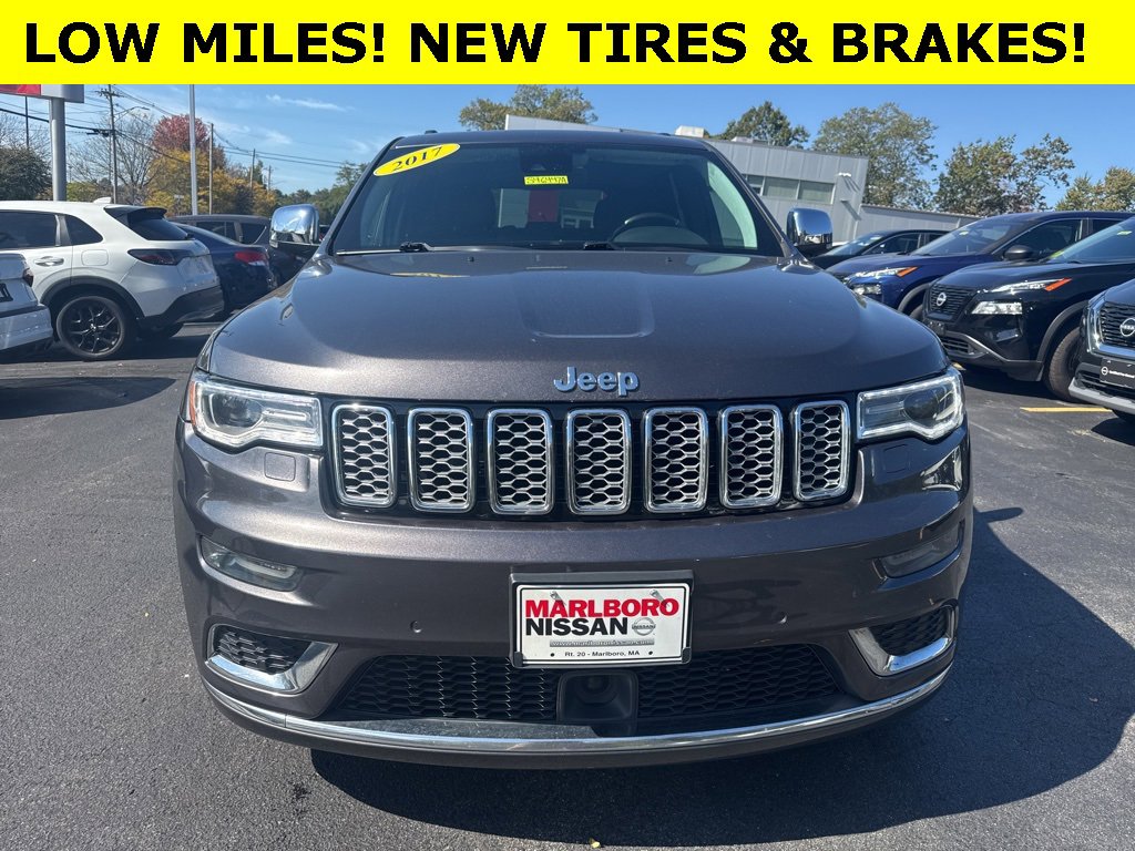 Used 2017 Jeep Grand Cherokee Summit image 2